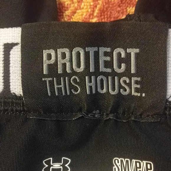 Men's HeatGear® Armour Mid Compression Size S - Picture 4 of 8